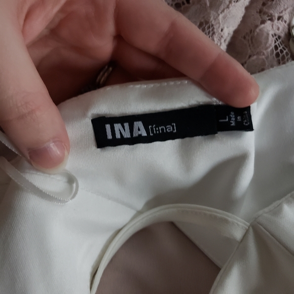 White asymmetric dress - Picture 4 of 4